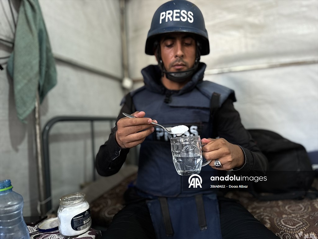 Gazze’de açlıkla mücadele eden AA serbest habercileri insani krizi aktarmayı sürdürüyor