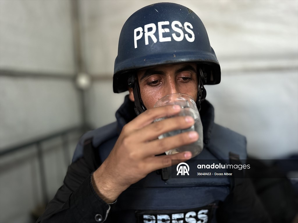 Gazze’de açlıkla mücadele eden AA serbest habercileri insani krizi aktarmayı sürdürüyor