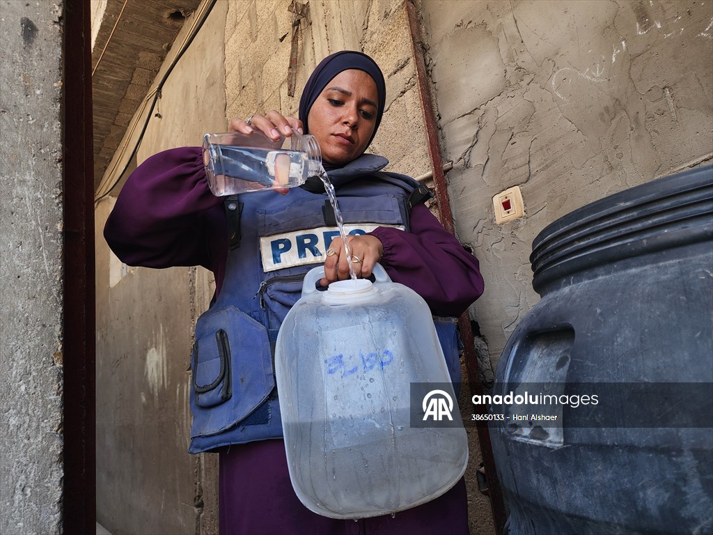 Gazze’de açlıkla mücadele eden AA serbest habercileri insani krizi aktarmayı sürdürüyor