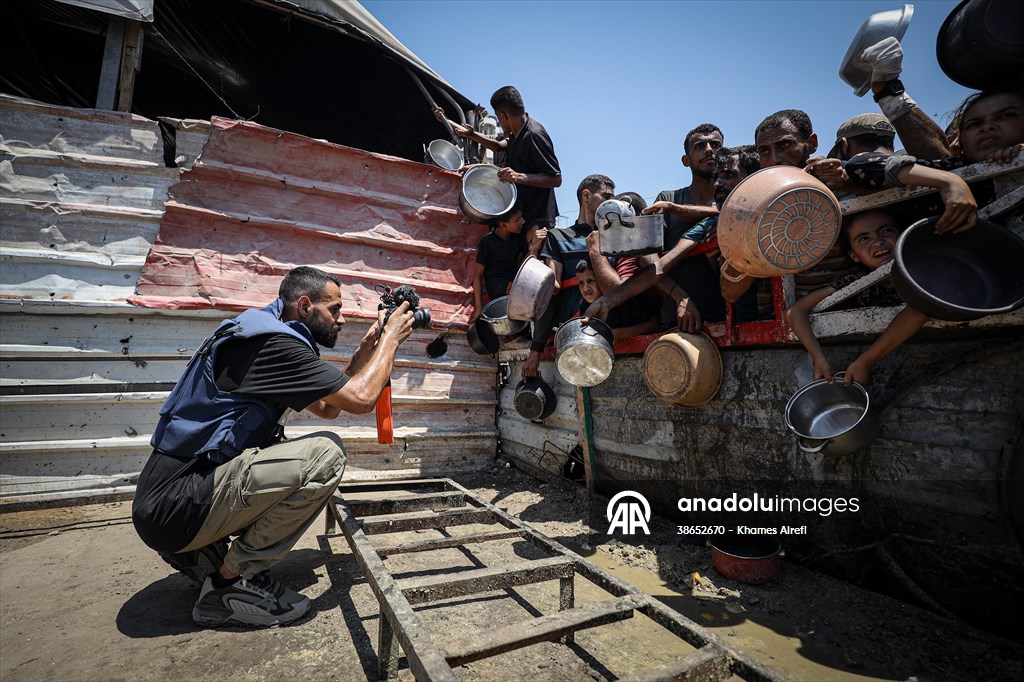 Journalists document daily struggles amid Gaza humanitarian crisis due to Israeli attacks