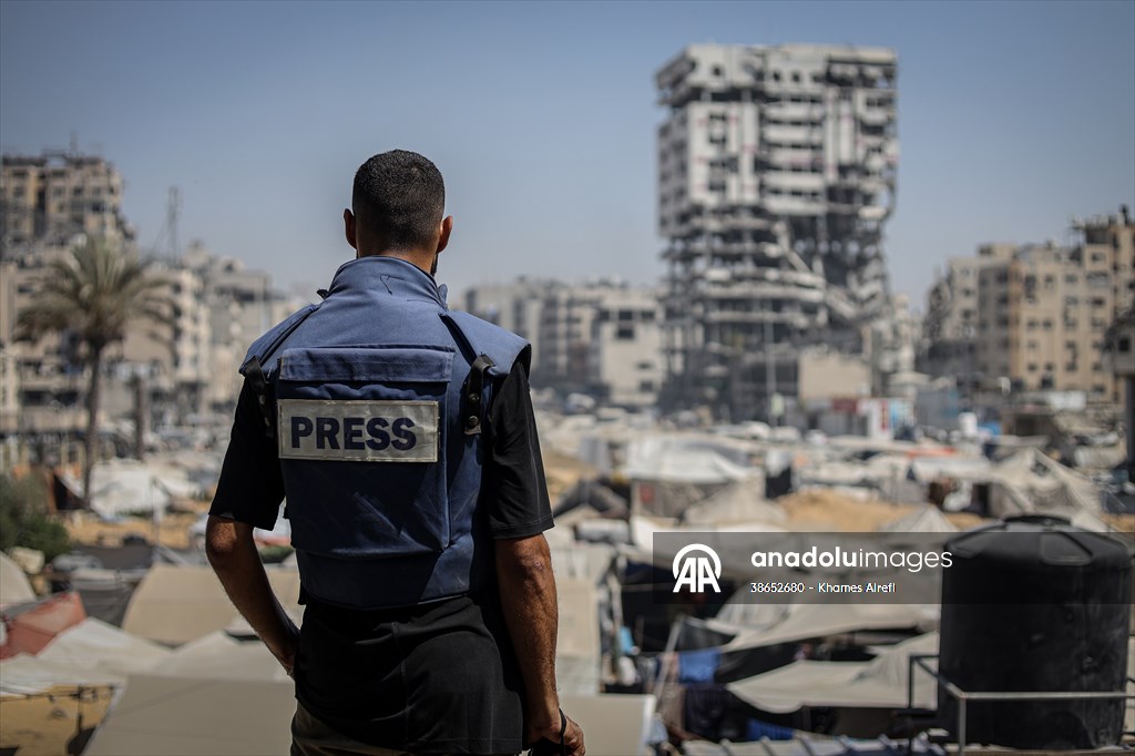 Journalists document daily struggles amid Gaza humanitarian crisis due to Israeli attacks