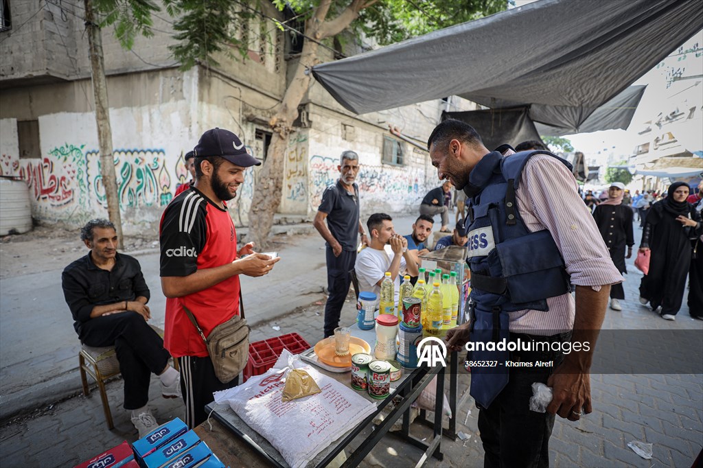 Gazze’de açlıkla mücadele eden AA serbest habercileri insani krizi aktarmayı sürdürüyor