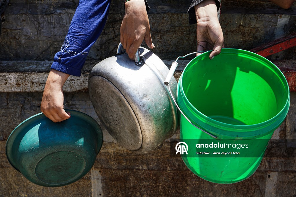 Food distributed to Palestinians struggling with hunger in Gaza