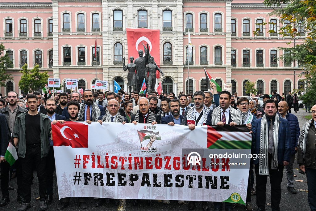 İstanbul Üniversitesi'nde "Gazze'yi Anma Yürüyüşü" düzenlendi