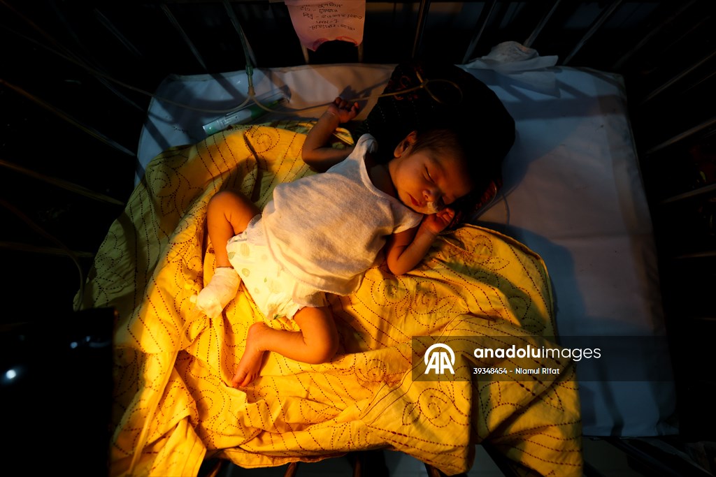 Bangladeshi Mother Gives Birth to Quintuplets in Barishal