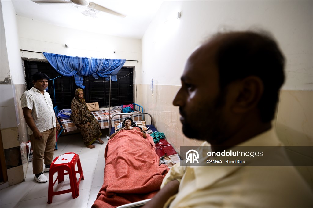 Bangladeshi Mother Gives Birth to Quintuplets in Barishal