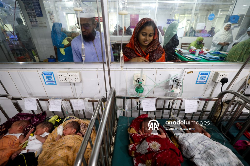 Bangladeshi Mother Gives Birth to Quintuplets in Barishal