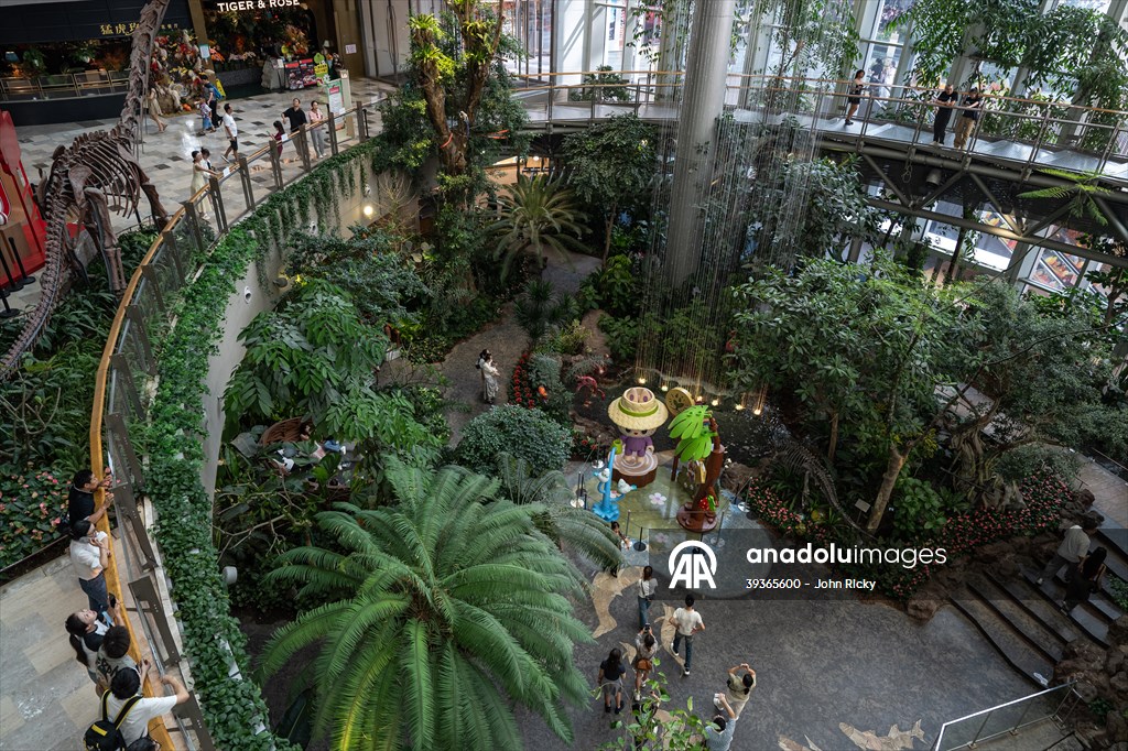 Forest-themed shopping mall in China