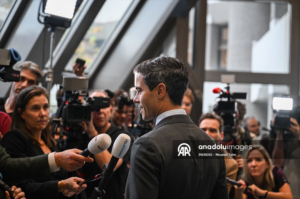 Party leaders meet for post-election talks in The Hague