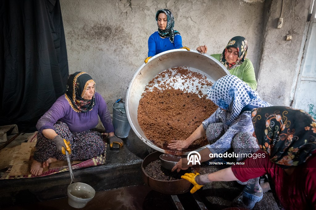 Hatay’da geleneksel “su seyti” yöntemiyle üretim devam ediyor