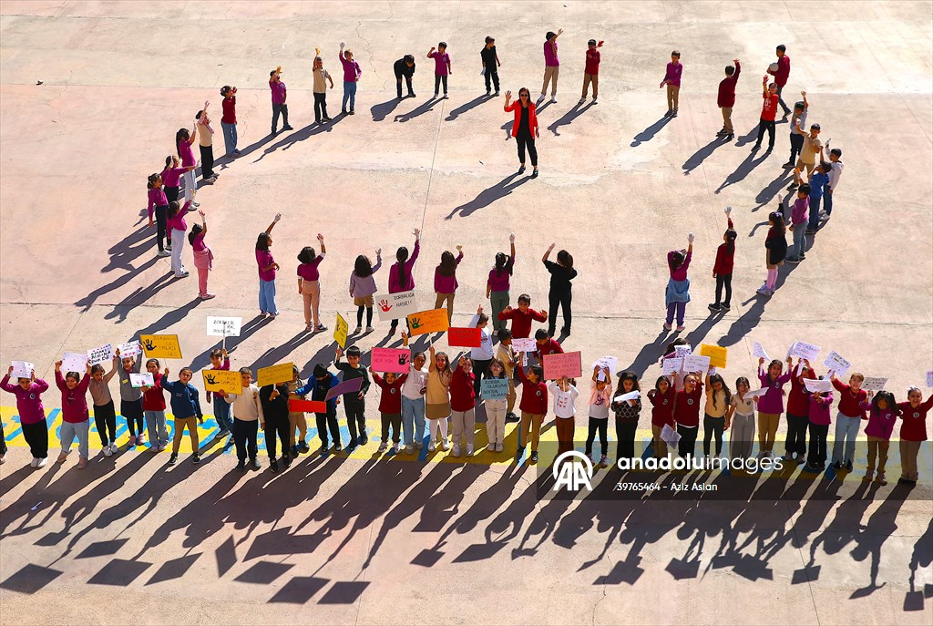 Diyarbakır'da öğrenciler 'akran zorbalığı'na karşı etkinliklerle bilinçlendiriliyor