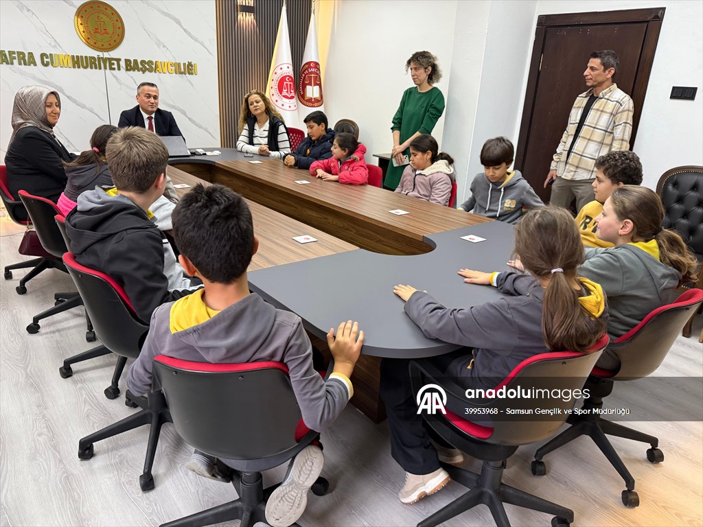 Samsun'da öğrenciler Adalet Sarayı'nın işleyişini yerinde gördü