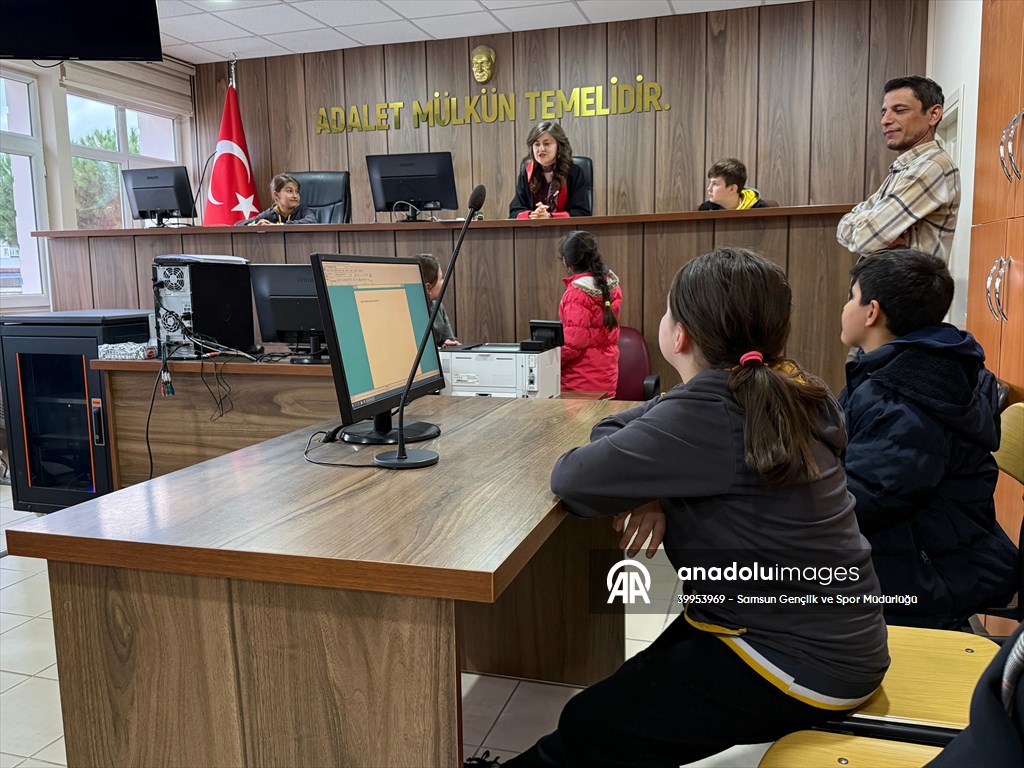 Samsun'da öğrenciler Adalet Sarayı'nın işleyişini yerinde gördü