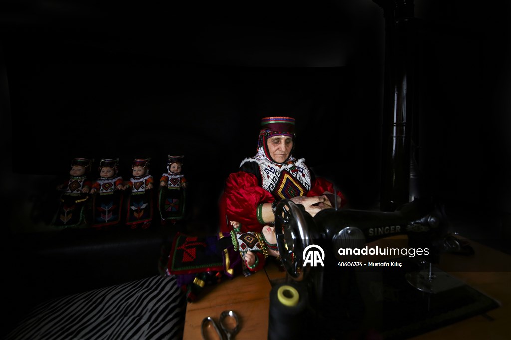 Damal’da 50 yıllık emekle yaşatılan Damal bebekleri, kültürü geleceğe taşıyor