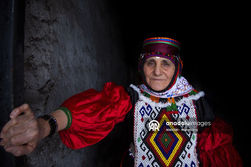 Damal’da 50 yıllık emekle yaşatılan Damal bebekleri, kültürü geleceğe taşıyor