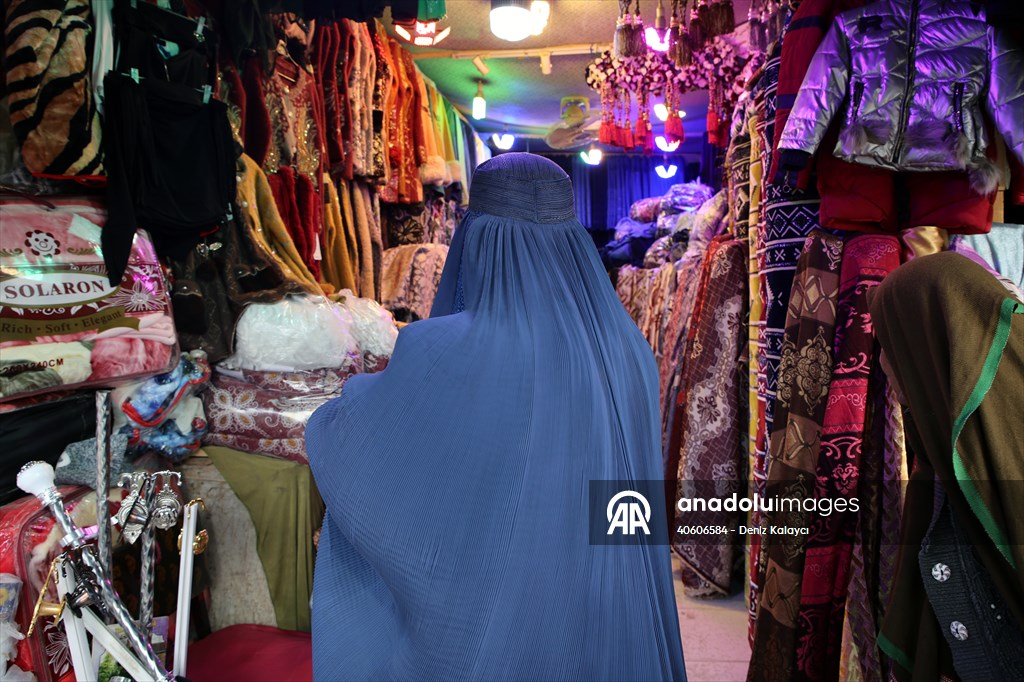 Daily life in Jowzjan as residents flock to bazaar