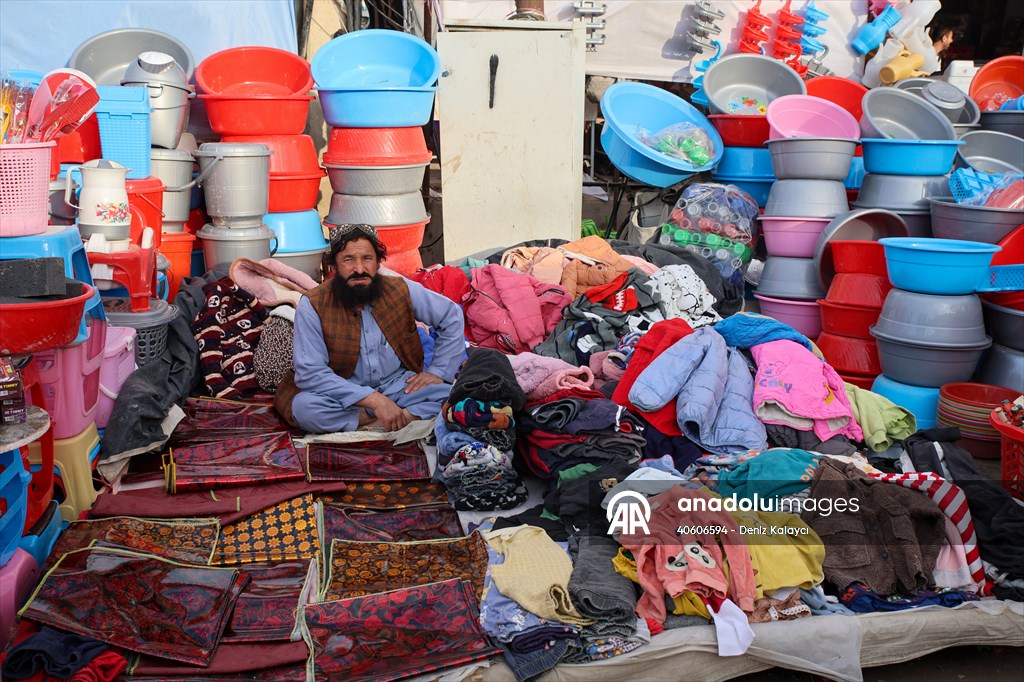 Daily life in Jowzjan as residents flock to bazaar