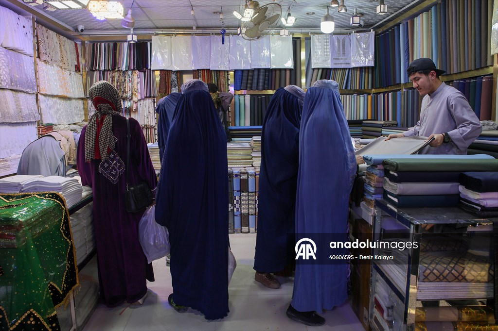 Daily life in Jowzjan as residents flock to bazaar