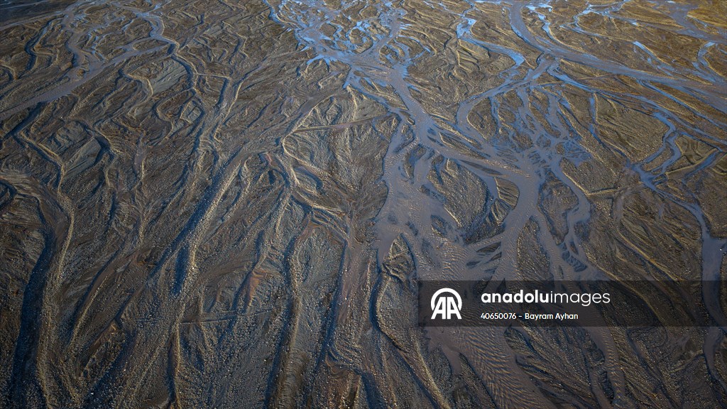 Şiro Çayı eriyen kar sularını Fırat Nehri’ne taşıyor