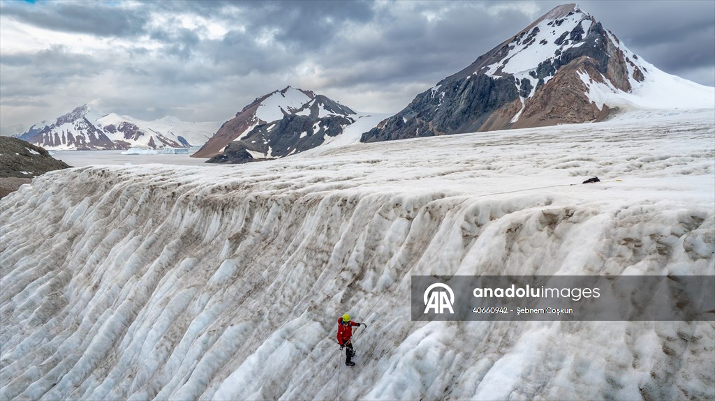 Glacier Climb in Antarctica to highlight climate change as part of Turkiye's 10th National Antarctic Scientific Expedition