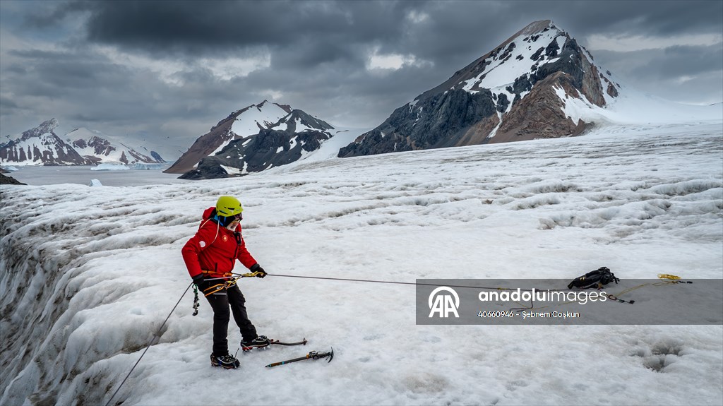 Glacier Climb in Antarctica to highlight climate change as part of Turkiye's 10th National Antarctic Scientific Expedition