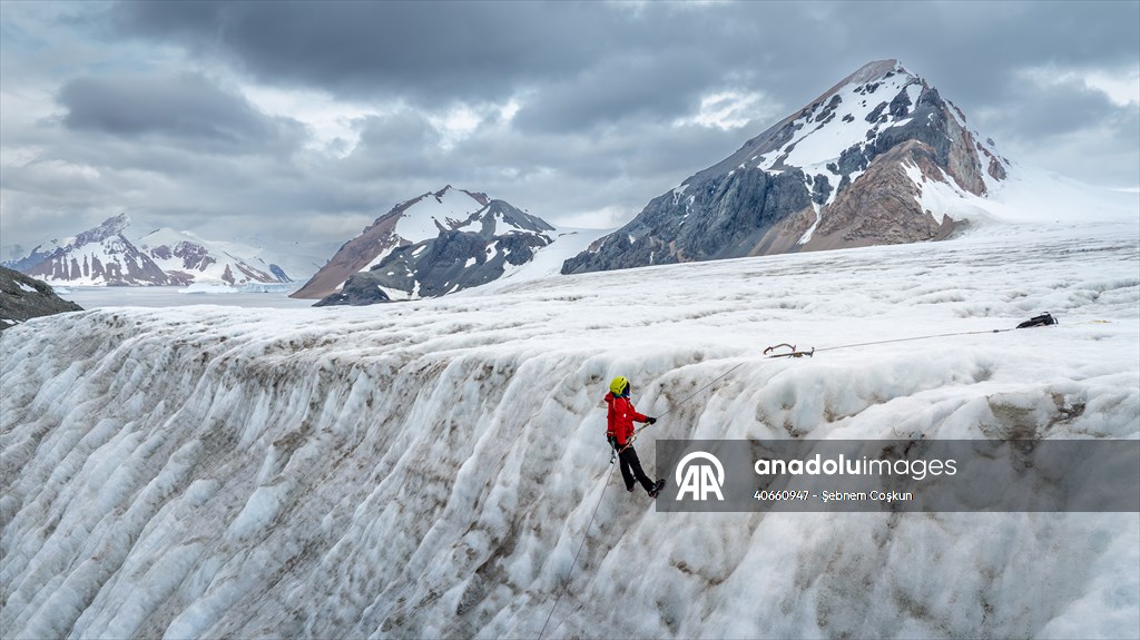 Glacier Climb in Antarctica to highlight climate change as part of Turkiye's 10th National Antarctic Scientific Expedition