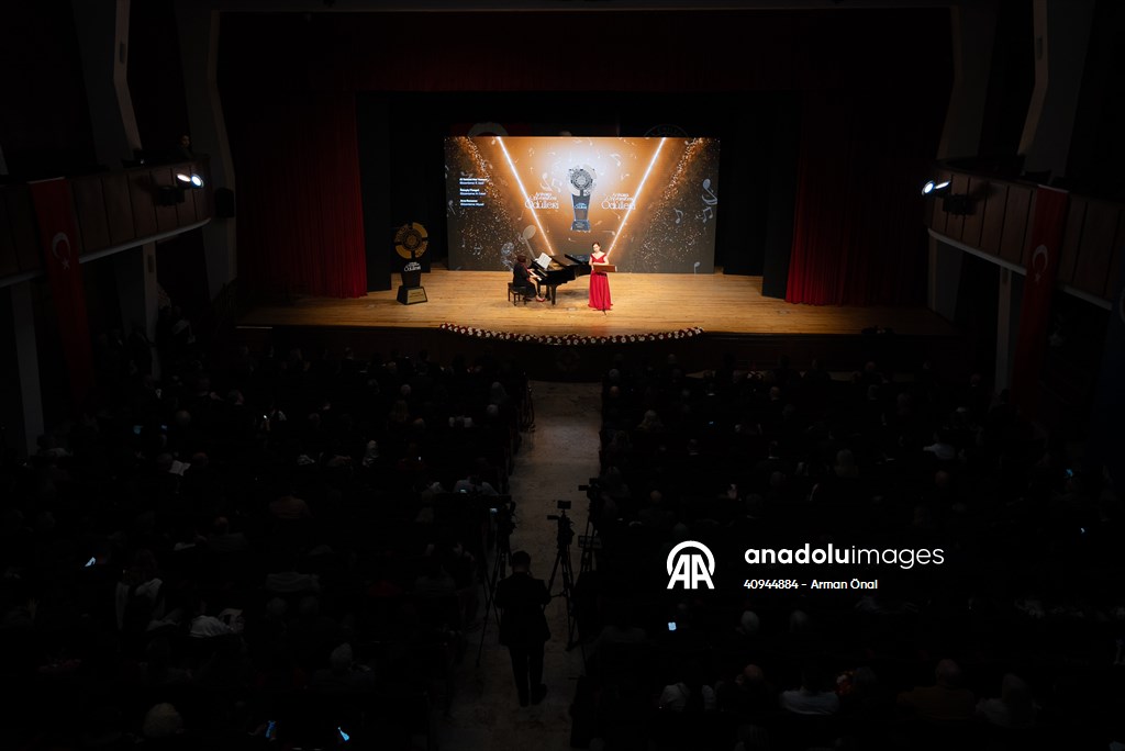 'Ankara Üniversitesi Ödülleri' sahiplerini buldu