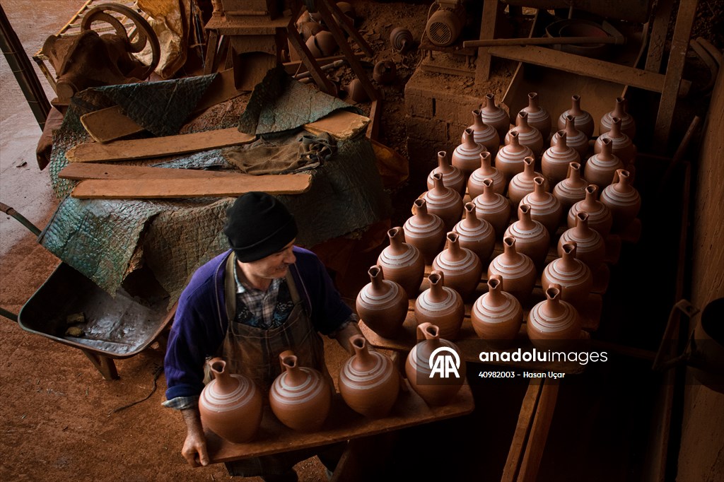 Karacasu’da çömlekçilik geleneği sürdürülüyor