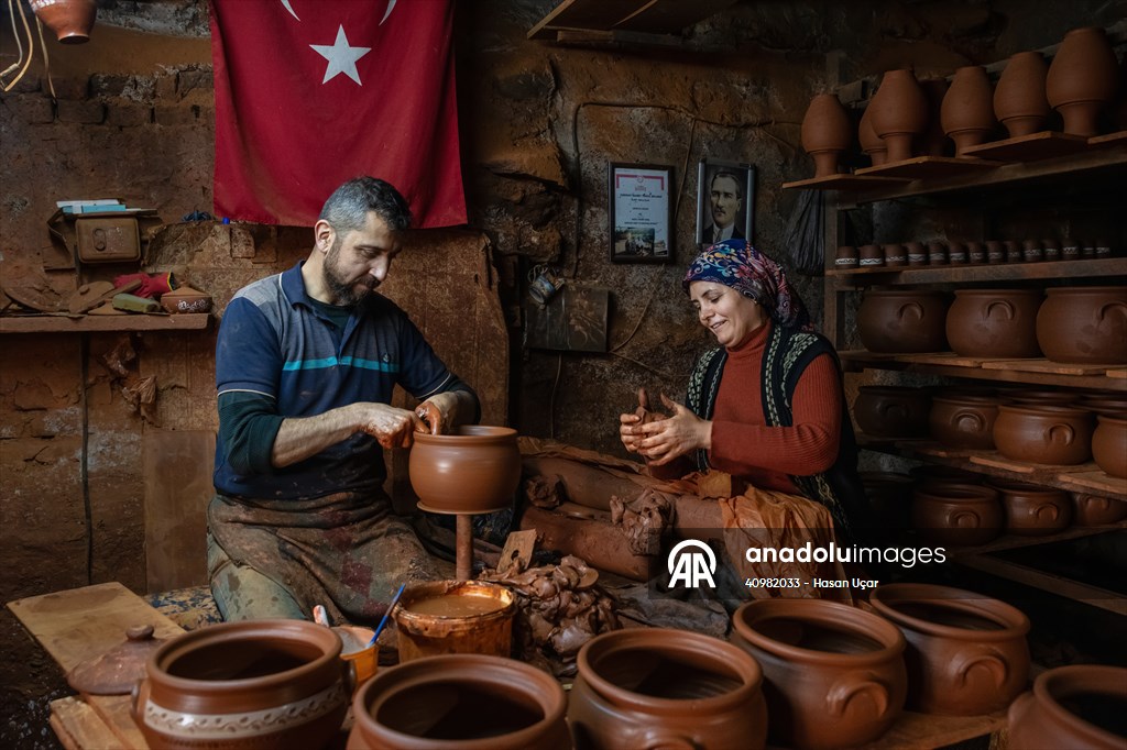 Karacasu’da çömlekçilik geleneği sürdürülüyor