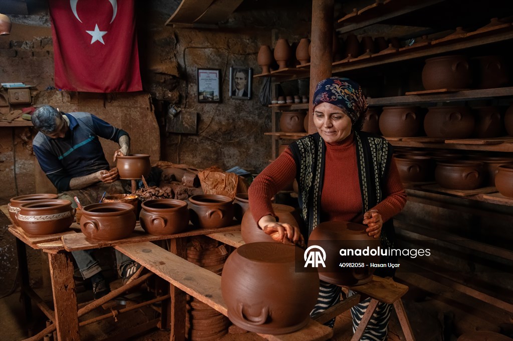 Karacasu’da çömlekçilik geleneği sürdürülüyor