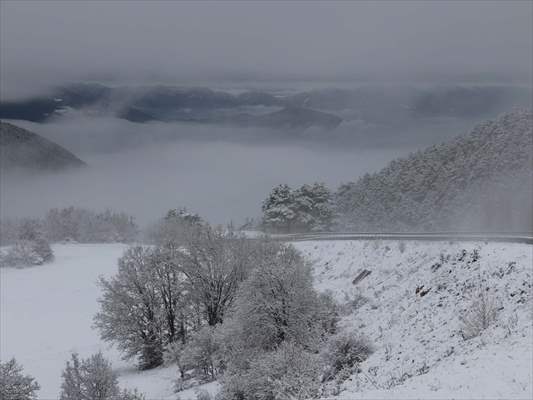 Abant tabiat parkı karlar altında