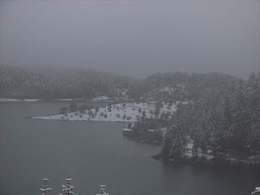 Abant tabiat parkı karlar altında