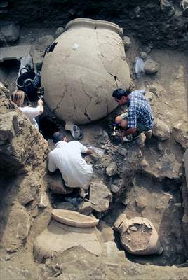 Altınoluk Antandros Antik Kenti'ndeki kazıların yıl boyu süreceği açıklandı