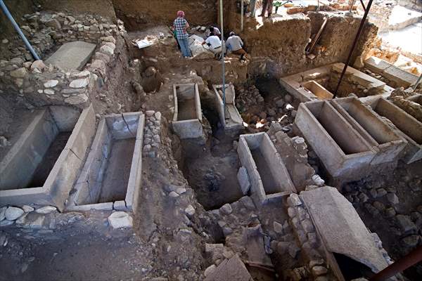 Altınoluk Antandros Antik Kenti'ndeki kazıların yıl boyu süreceği açıklandı