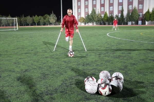 Emin Tiryaki, Ampute Milli Futbol Takımı'nda kalıcı olmak istiyor: