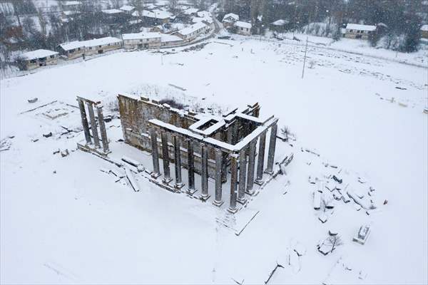 Aizanoi Antik Kenti beyaza büründü