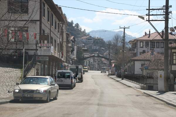 Mudurnu'da cadde ve sokaklarda sessizlik hakim