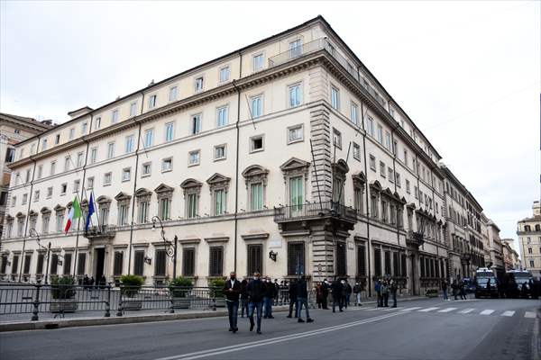 Draghi government protested in Italy over Covid-19 measures