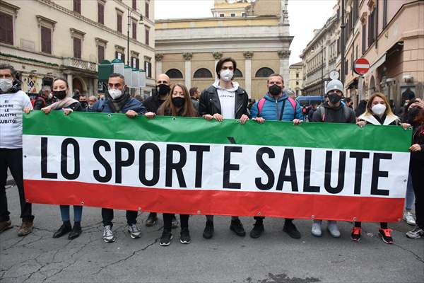 Draghi government protested in Italy over Covid-19 measures