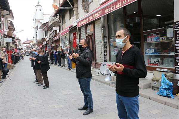 Mudurnu'da 7 asırlık esnaf duası geleneği sürüyor