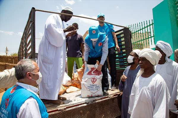 TDV'den Sudan'da ihtiyaç sahibi ailelere gıda yardımı