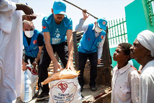 TDV'den Sudan'da ihtiyaç sahibi ailelere gıda yardımı