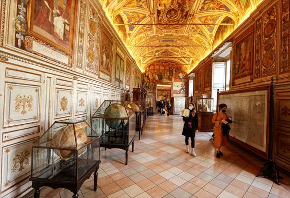 Re-opening of the Vatican Museums