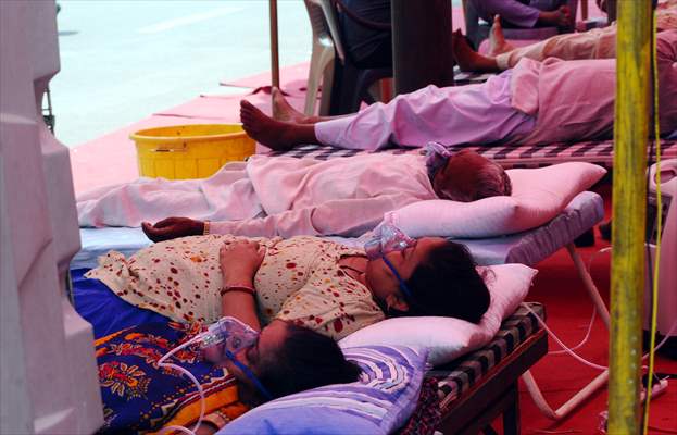 Oxygen tents established for COVID-19 patients in India