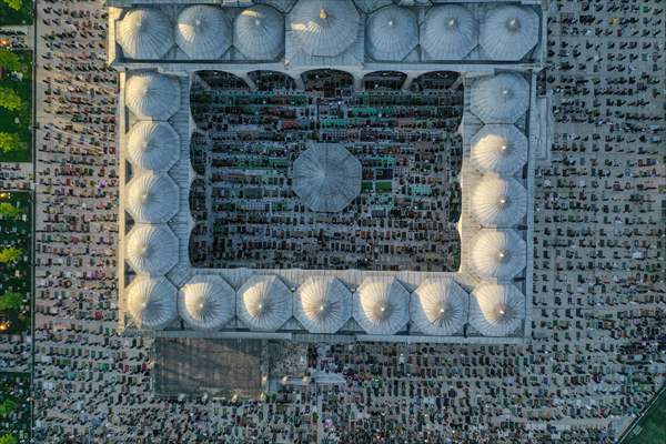 Eid al-Fitr prayer in Istanbul