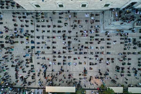 Eid al-Fitr prayer in Istanbul