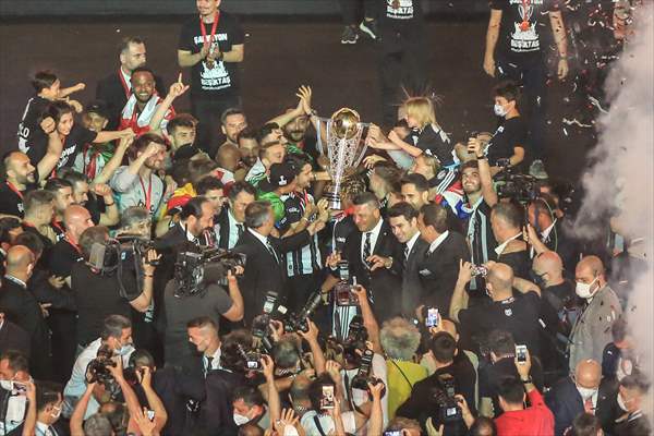 Besiktas celebrate the championship