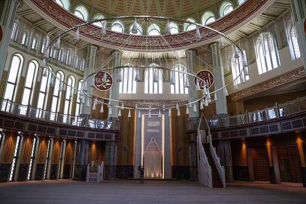 Mosque built in Istanbul's Taksim opens its doors for visitors on tomorrow