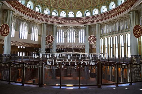 Mosque built in Istanbul's Taksim opens its doors for visitors on tomorrow