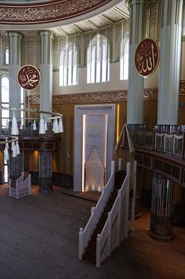 Mosque built in Istanbul's Taksim opens its doors for visitors on tomorrow